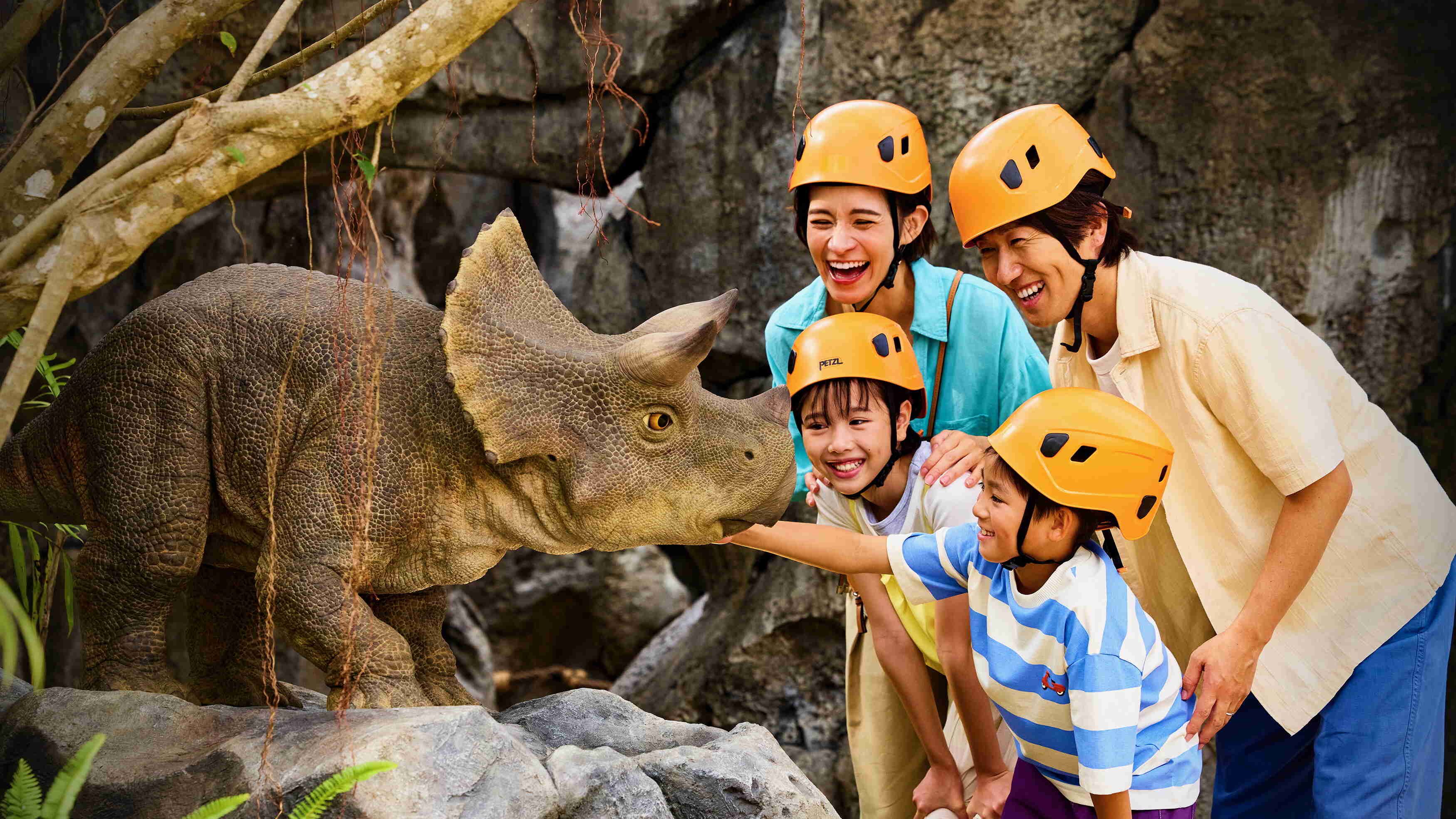 FINDING DINOSAURS